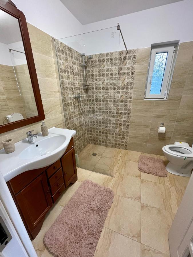 Statiunea Casa Fantana - La Poalele Muntilor -50 De Metri De Partia Olimpicaヴィラ エクステリア 写真